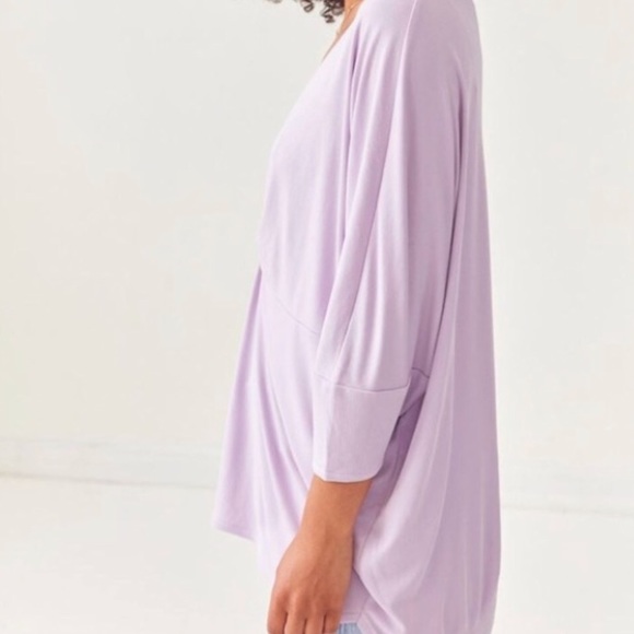 Silence + The Noise Twist Front Top - Picture 2 of 2